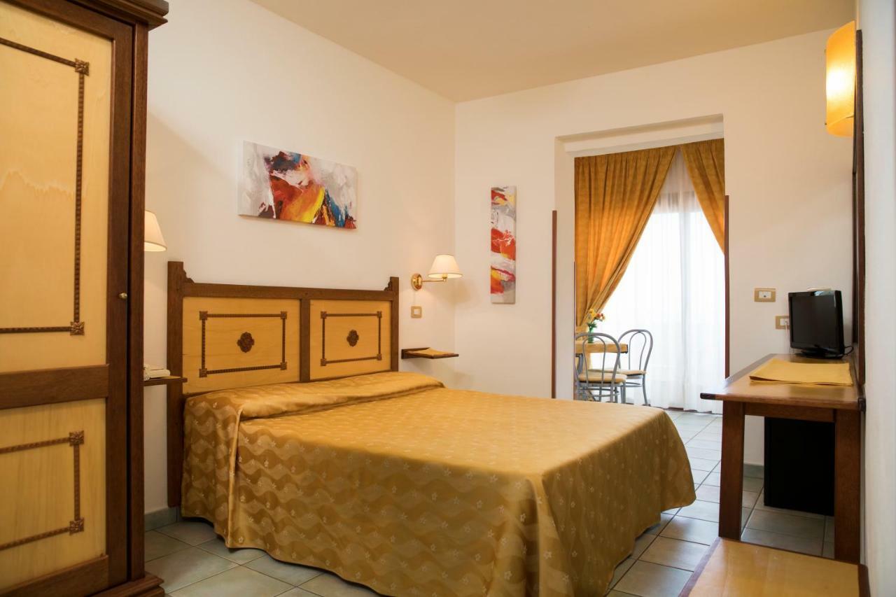 Hotel La Playa Cala Gonone Dış mekan fotoğraf
