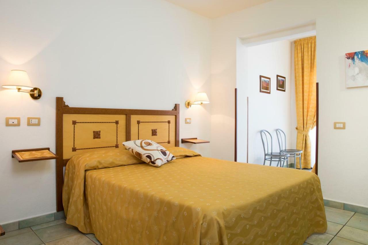 Hotel La Playa Cala Gonone Dış mekan fotoğraf