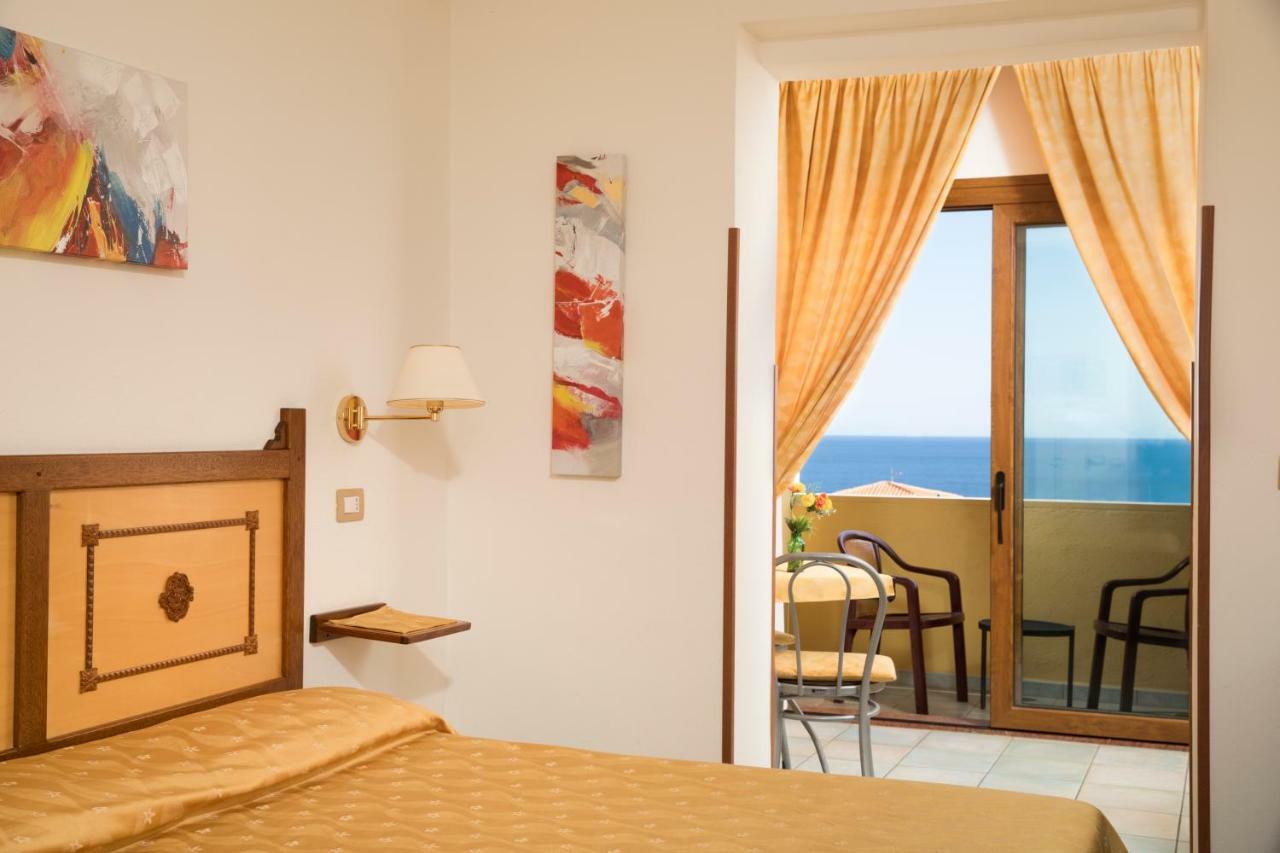 Hotel La Playa Cala Gonone Dış mekan fotoğraf