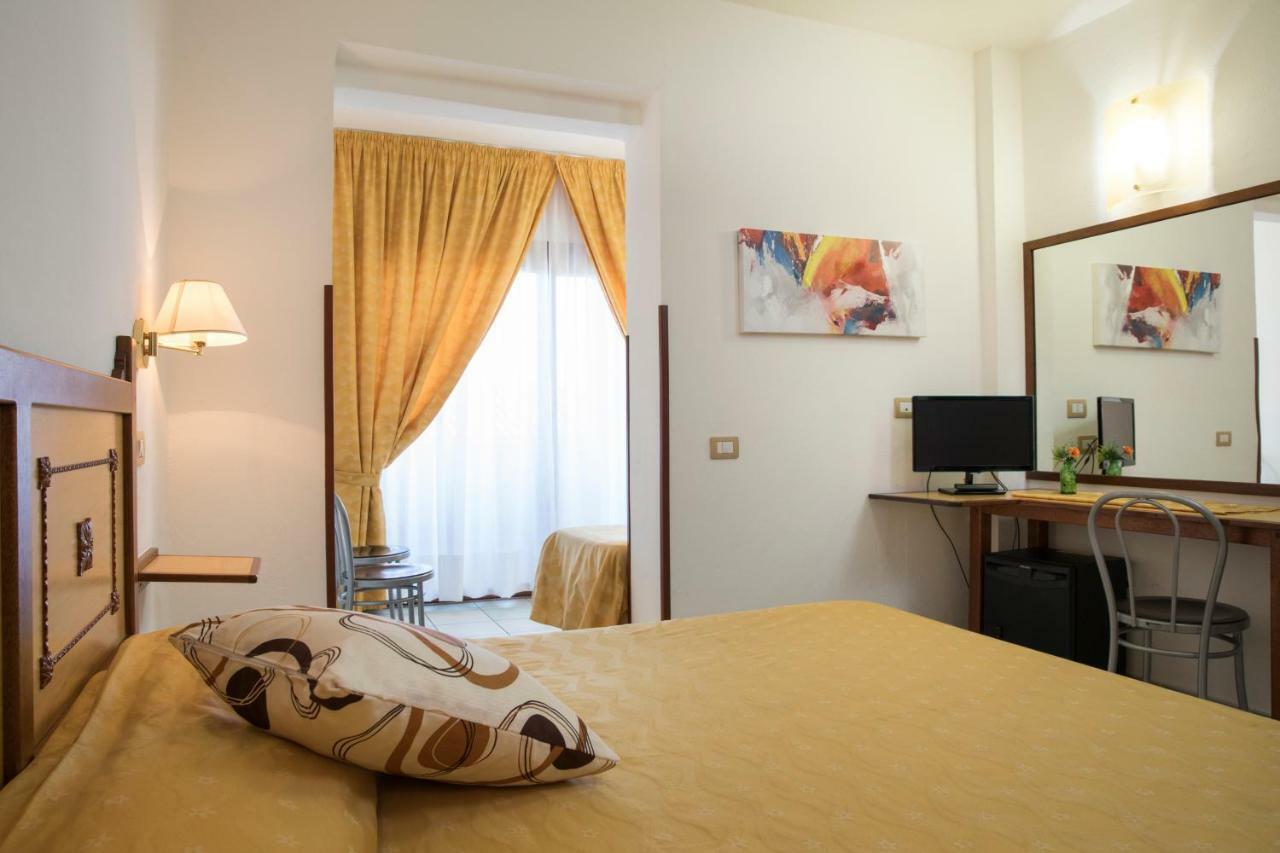 Hotel La Playa Cala Gonone Dış mekan fotoğraf